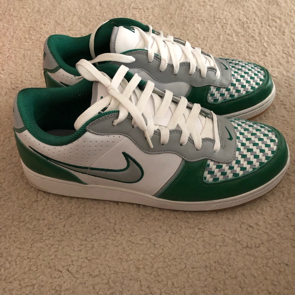 Men’s Nike Air Force One - green and white